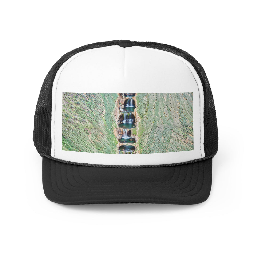 Verdant Cascade Serenity - Trucker Hat - Hats - g(0D·IO) - Black - One size -